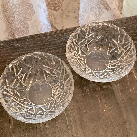 Set of 2 Tiffany and Co 6” rock cut crystal bowl, heavy - Picture 2 of 8